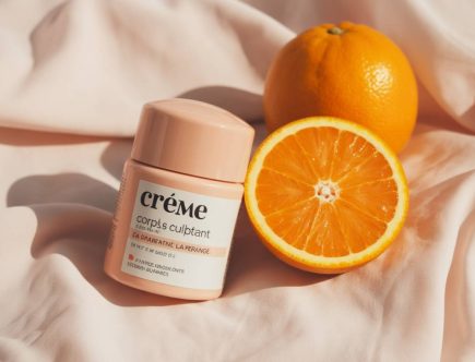Cette Crème Corps « Effet Collant Sculptant » Fait Disparaître la Peau d’Orange en 7 Jours — Le Produit Hiver Dont Toutes les Femmes Parlent !