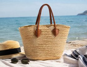 Designer raffia tote: how to choose the perfect style for summer